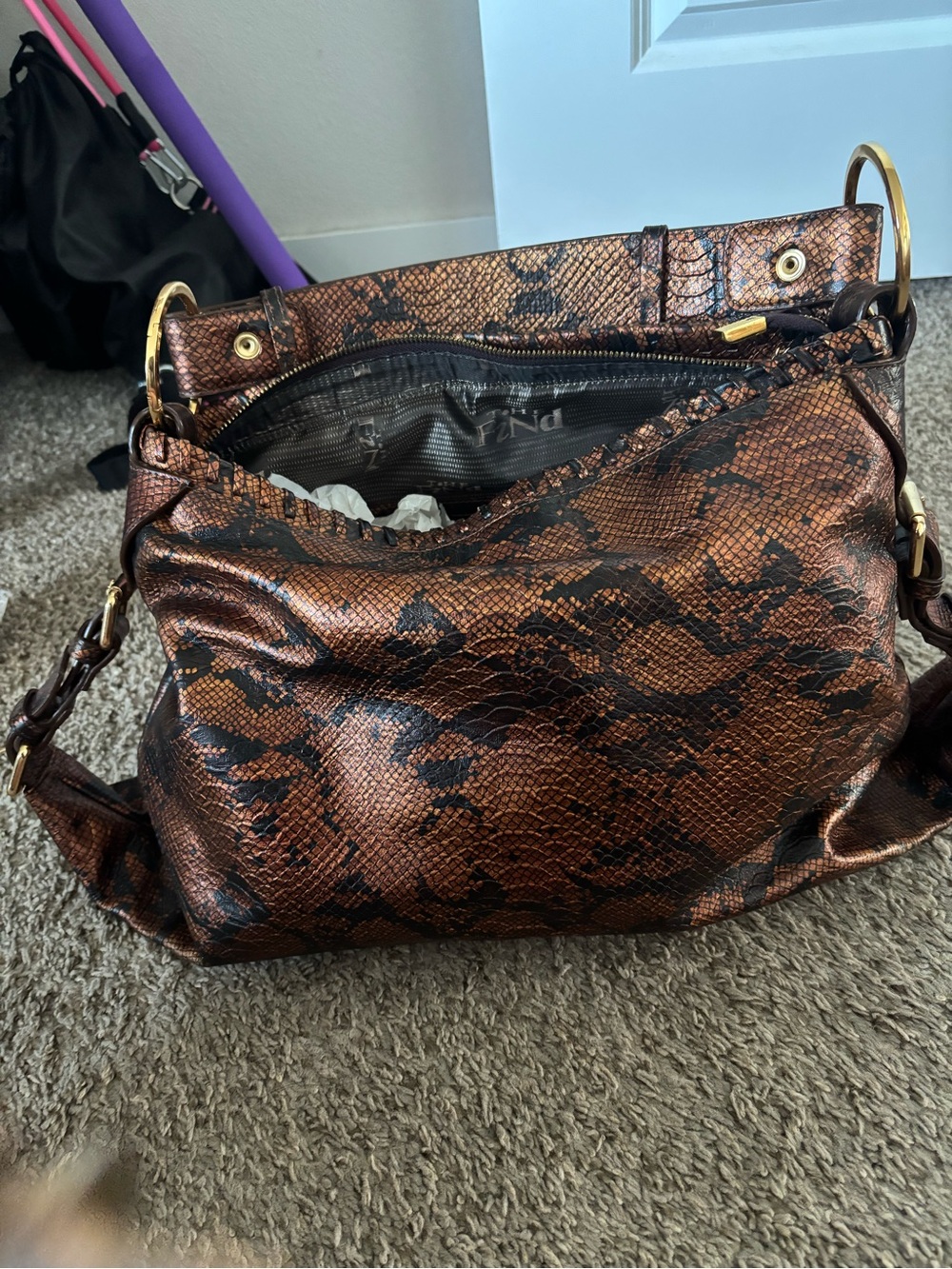 The Find - Gorgeous Copper Snake-Print Shoulder Bag with Gold Accent- like new - Picture 10 of 10